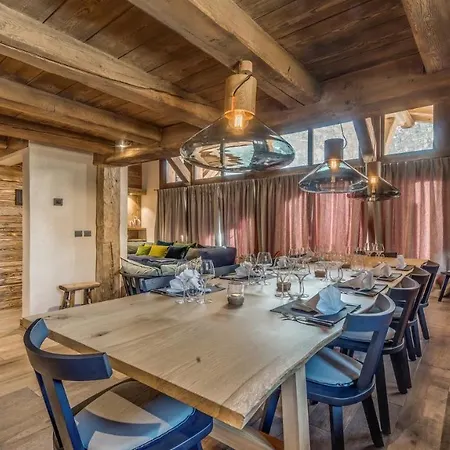 Casa vacanze Lovely Chalet With Pool