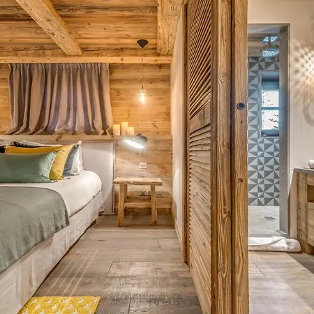 Holiday home Lovely Chalet With Pool *